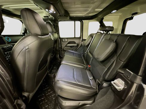 Used 2023 Jeep Wrangler Sahara w/ Cold Weather Group image 28