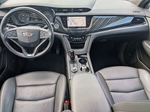 Certified 2023 Cadillac XT6 Premium Luxury w/ Technology Package FWD image 16
