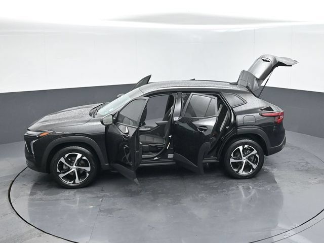 Used 2024 Chevrolet Trax RS w/ Driver Confidence Package FWD image 52