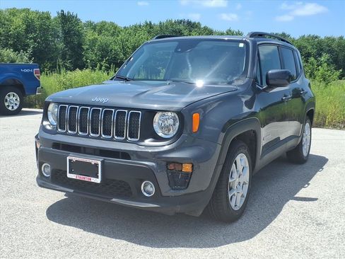Used 2021 Jeep Renegade Latitude FWD image 26