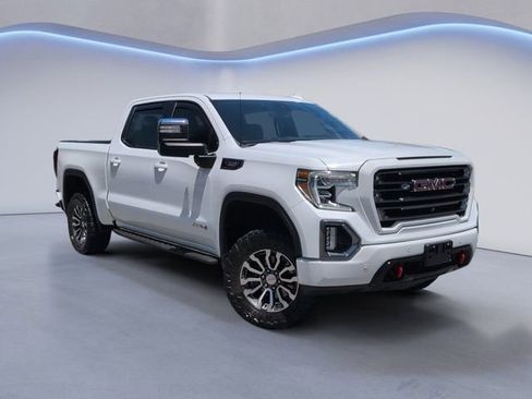 Used 2021 GMC Sierra 1500 AT4 w/ Technology Package AWD/4WD image 2
