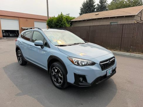 Used 2019 Subaru Crosstrek 2.0i Premium AWD/4WD image 3
