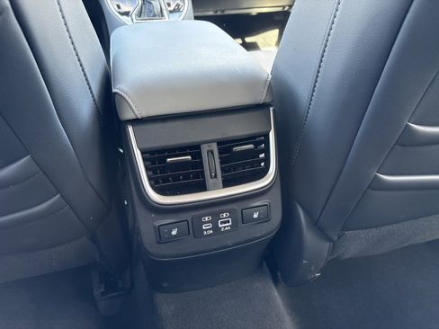 Certified 2025 Subaru Outback Limited image 25