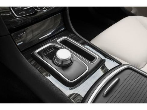 Used 2015 Chrysler 300 Limited w/ Driver Convenience Group AWD/4WD image 16
