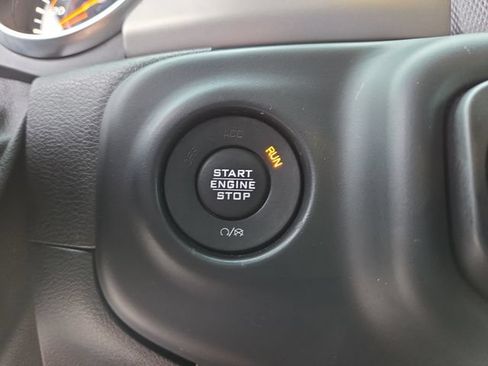 Used 2019 Jeep Wrangler Unlimited Sport S AWD/4WD image 10