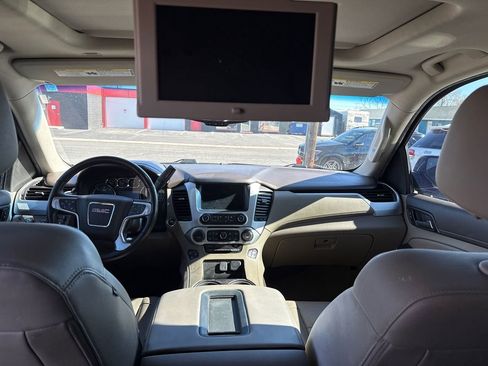 Used 2019 GMC Yukon SLT w/ Open Road Package image 11