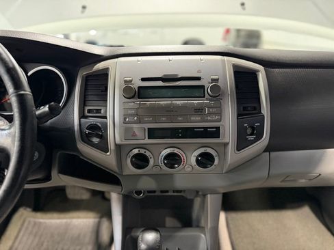 Used 2010 Toyota Tacoma 4x4 Access Cab V6 image 14