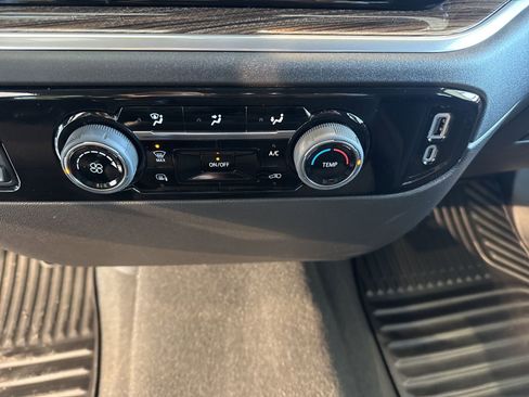 New 2026 Chevrolet Silverado 2500 LT image 24