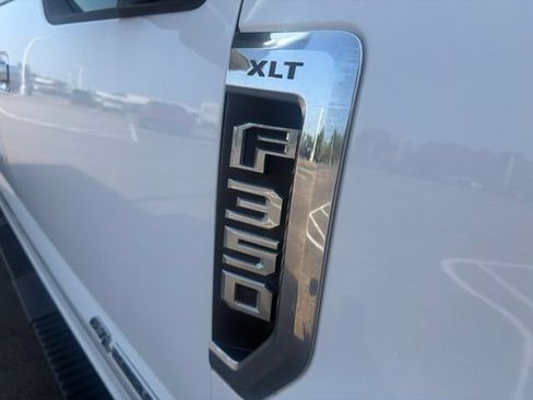 Used 2018 Ford F350 XLT AWD/4WD image 5