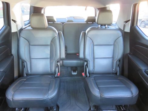 Used 2019 Chevrolet Traverse LT image 23