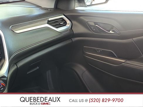 Used 2022 GMC Acadia SLT w/ Preferred Package FWD image 22