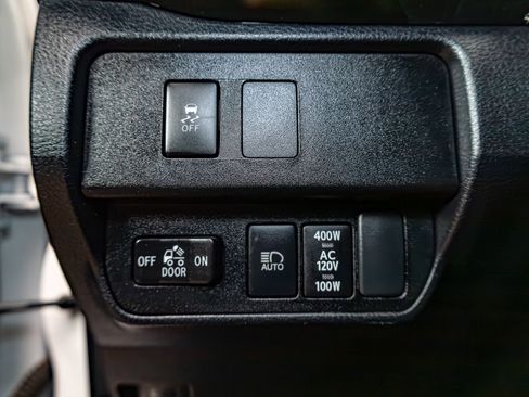 Used 2023 Toyota Tacoma TRD Sport image 21