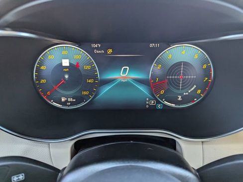 Used 2022 Mercedes-Benz GLC 300 4MATIC image 32