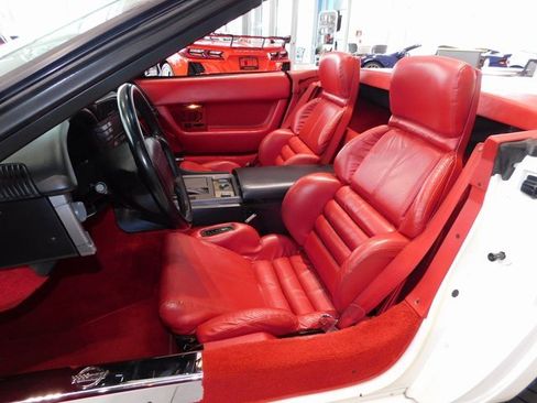 Used 1991 Chevrolet Corvette Convertible image 11