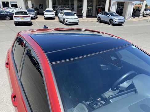Certified 2023 Volkswagen GTI SE FWD image 10