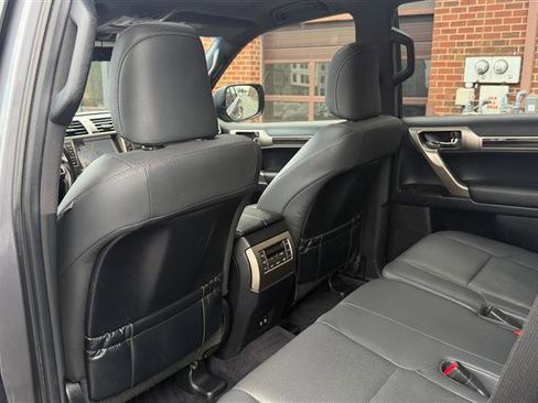 Used 2020 Lexus GX 460 Premium w/ Premium Package AWD/4WD image 22