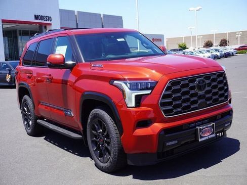 New 2025 Toyota Sequoia Platinum AWD/4WD image 34