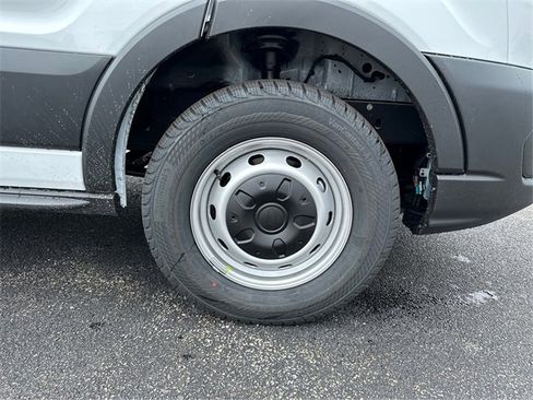 New 2025 Ford Transit 250 148 Medium Roof image 8