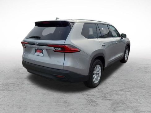 Certified 2025 Toyota Grand Highlander AWD image 7