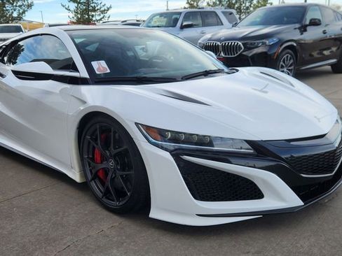 Used 2017 Acura NSX image 1