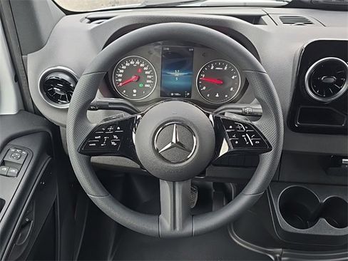 New 2025 Mercedes-Benz Sprinter 2500 image 27