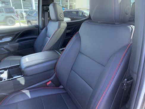 Used 2024 Chevrolet Silverado EV RST image 20