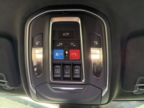 New 2026 Jeep Grand Cherokee Summit w/ Obsidian Package AWD/4WD image 27