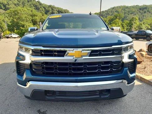 Used 2024 Chevrolet Silverado 1500 LT AWD/4WD image 4