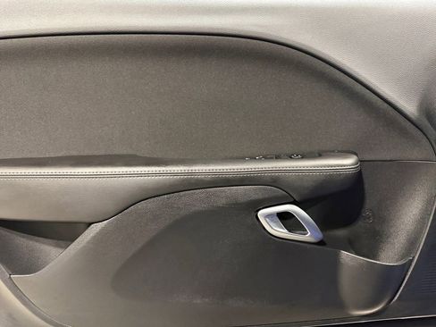 Used 2019 Dodge Challenger SXT image 17