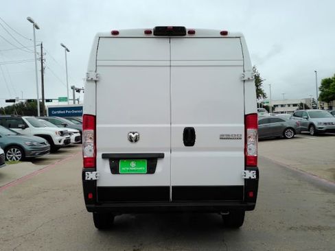 Used 2023 RAM ProMaster 2500 FWD image 11