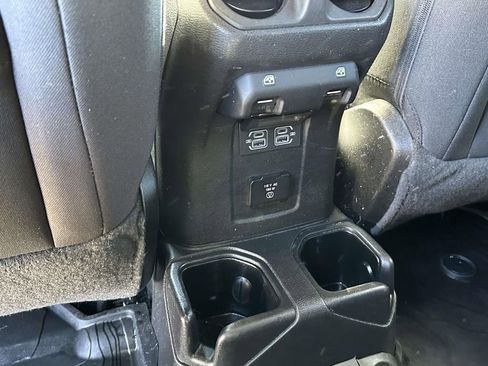 Used 2022 Jeep Wrangler Unlimited Sahara w/ Cold Weather Group image 14