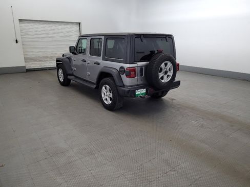 Used 2018 Jeep Wrangler Unlimited Sport S AWD/4WD image 5