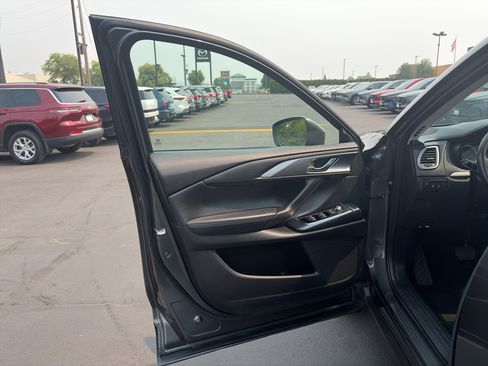 Used 2019 MAZDA CX-9 Touring AWD/4WD image 10
