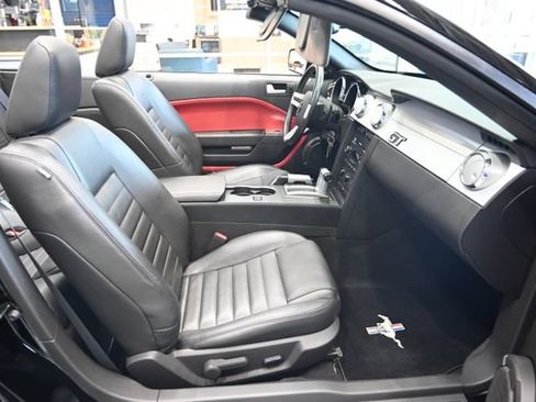 Used 2008 Ford Mustang GT Premium RWD image 16