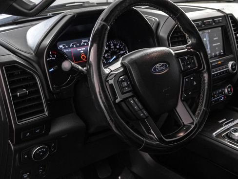 Used 2018 Ford Expedition Limited w/ Equipment Group 302A AWD/4WD image 36