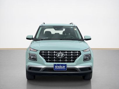 Used 2025 Hyundai Venue SEL
