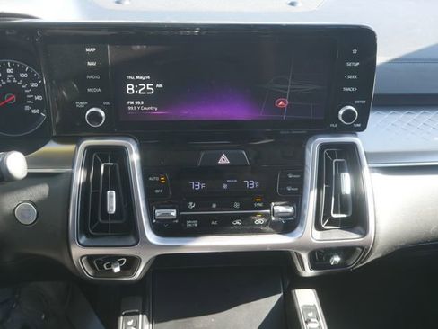 Used 2023 Kia Sorento EX AWD/4WD image 50