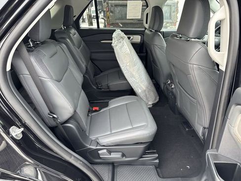 New 2026 Ford Explorer Active w/ Active Comfort Package image 22