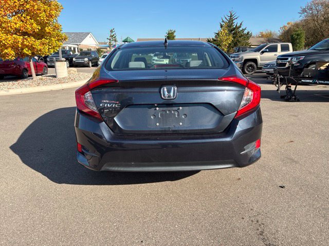 Used 2018 Honda Civic EX image 4