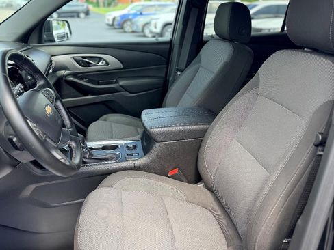 Used 2023 Chevrolet Traverse LT FWD image 13