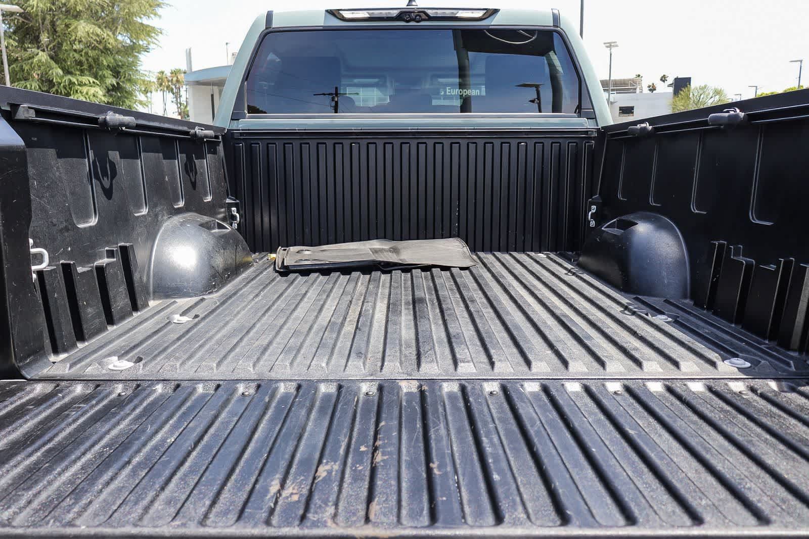 Used 2024 Toyota Tundra Limited AWD/4WD image 27