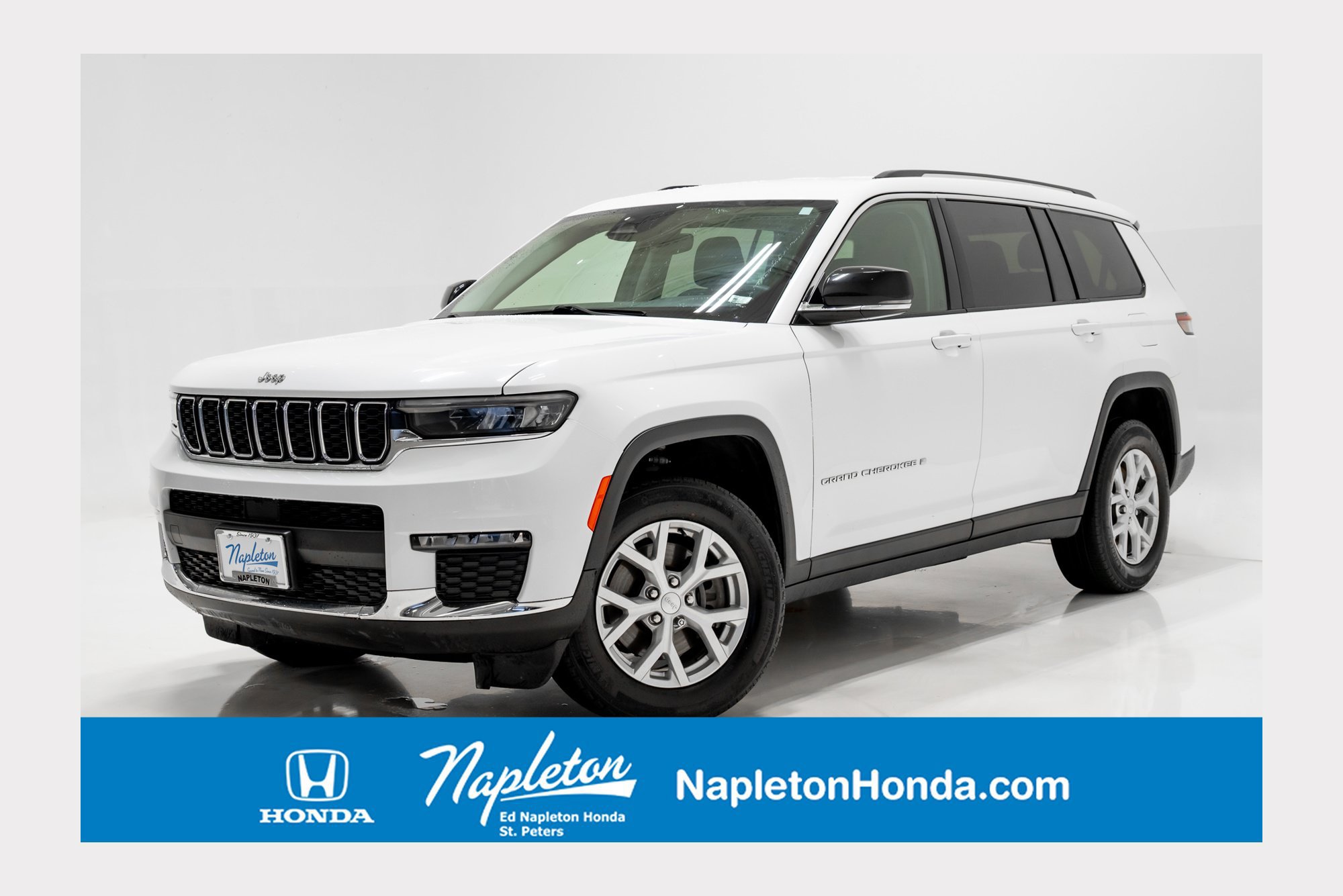 Used 2023 Jeep Grand Cherokee L Limited AWD/4WD image 1