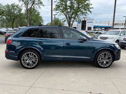 Used 2019 Audi Q7 3.0T Prestige w/ Prestige Package AWD/4WD image 3