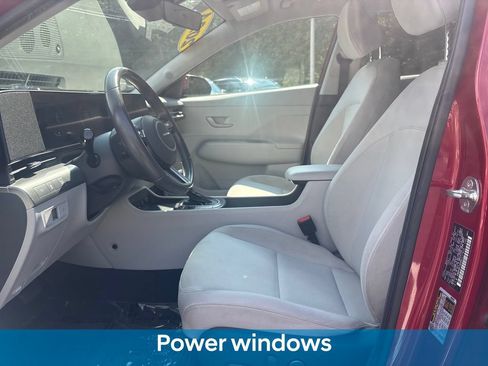Used 2024 Hyundai Kona SEL AWD/4WD image 13