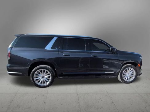Used 2022 Cadillac Escalade ESV Premium Luxury AWD/4WD image 7