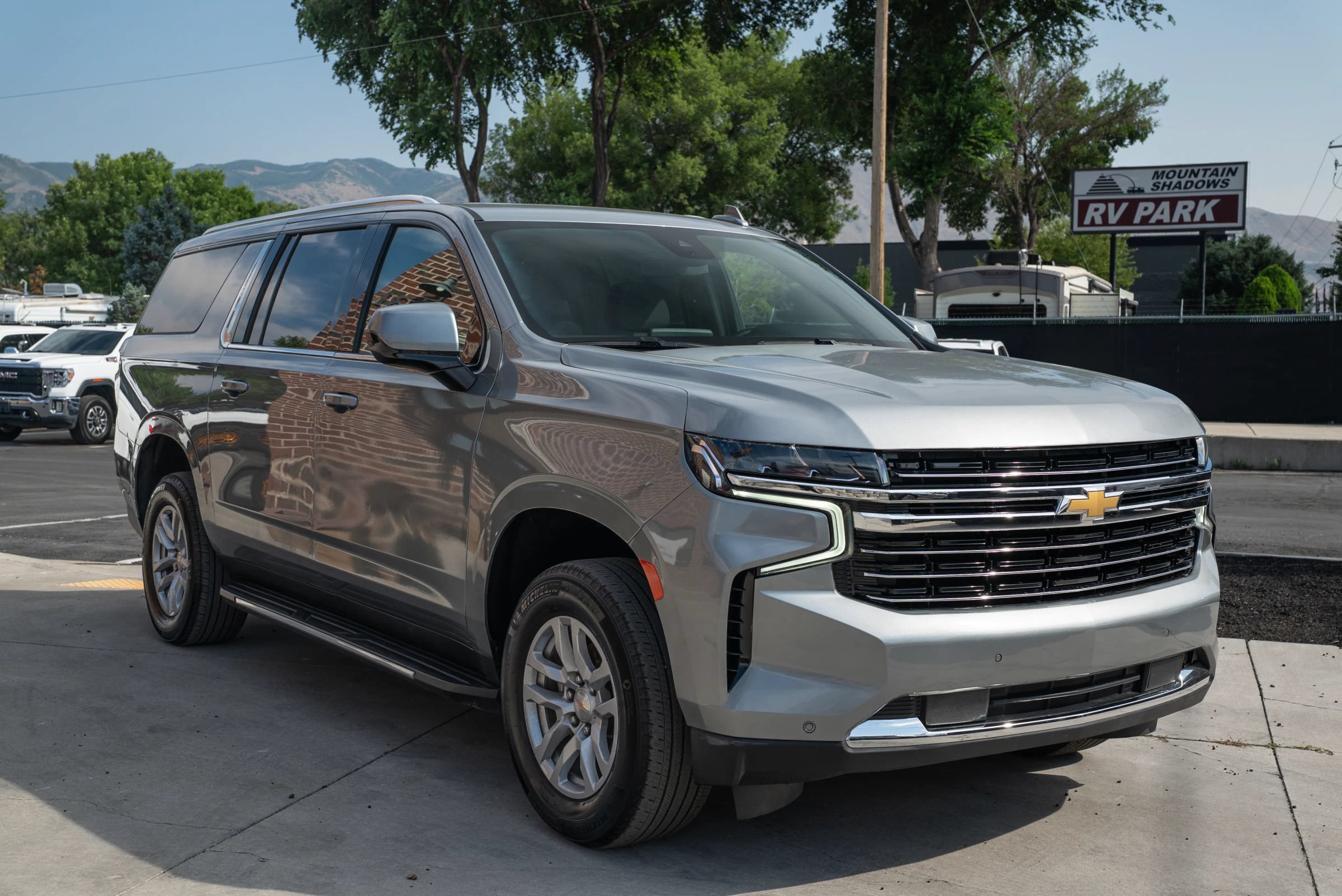 Used 2024 Chevrolet Suburban LS w/ Driver Alert Package AWD/4WD image 11