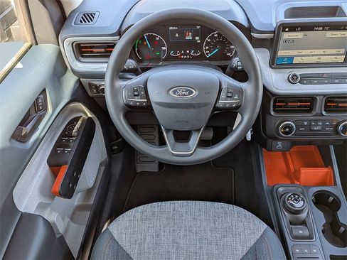 Used 2023 Ford Maverick XLT image 17