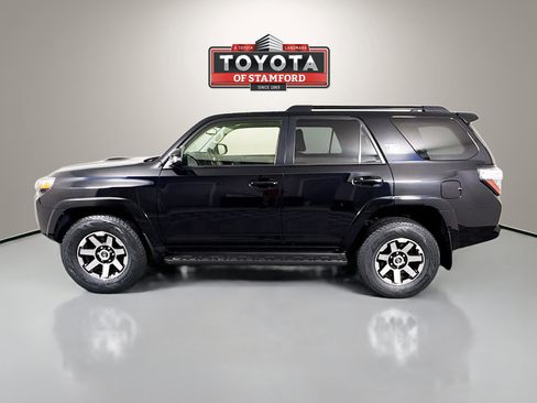 Certified 2023 Toyota 4Runner TRD Off-Road Premium w/ Off Road Premium Plus Package AWD/4WD image 4