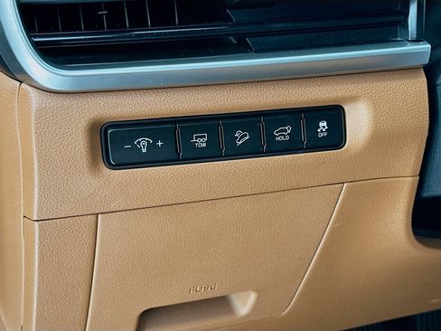 Used 2023 Kia Telluride EX X-Line AWD/4WD image 11