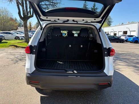 Used 2024 Toyota Grand Highlander XLE image 20